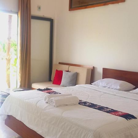 Inang Amang Homestay Labuan Bajo Ruang foto